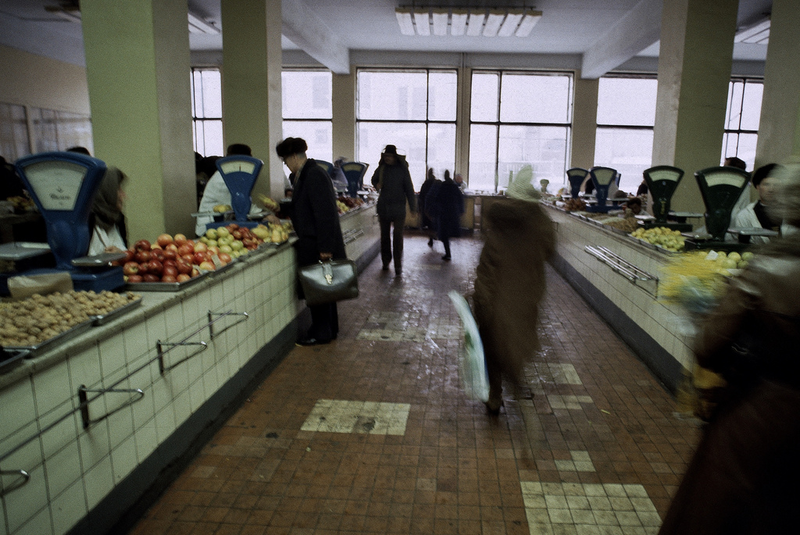 Illustration for article titled Did the Russians love the '80s too? Some revealing photos